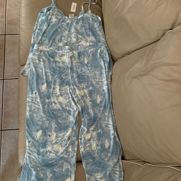 SOMA COOL NIGHTS Cami/Crop pants pajama set - Picture 11 of 13